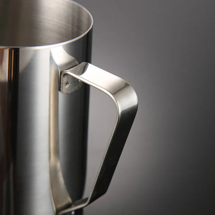 Jarra de Leite em Aço Inox para Cappuccino e Café