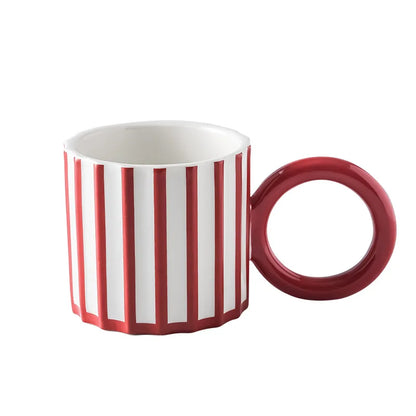 Caneca de Cerâmica Listrada com Alça Grande