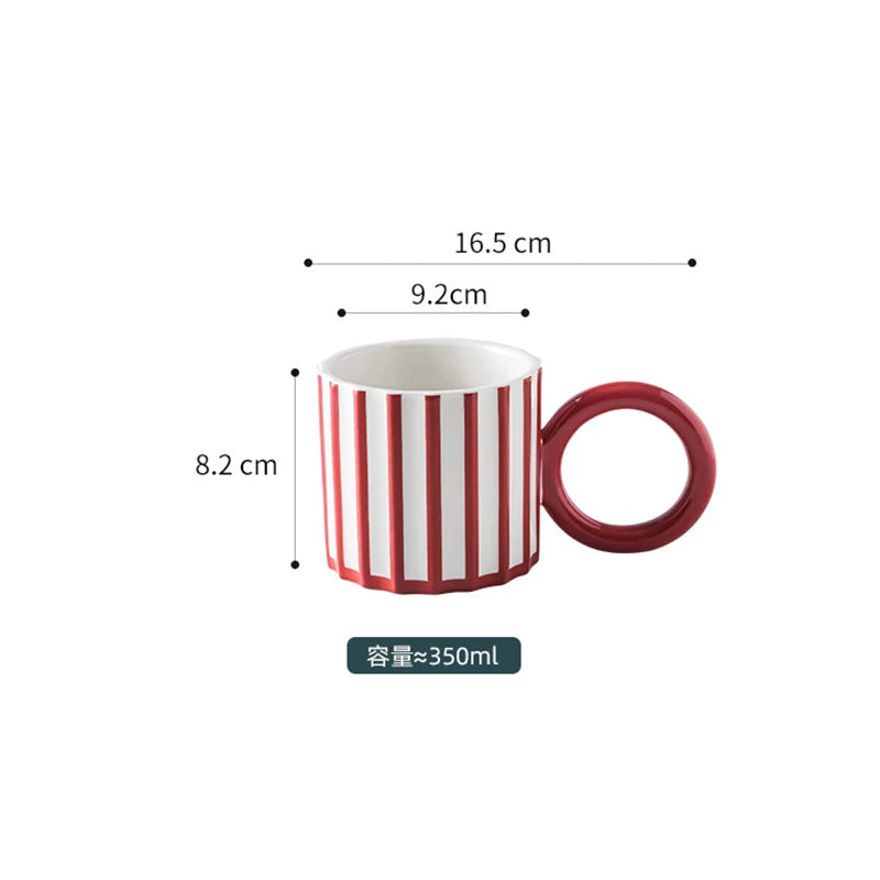 Caneca de Cerâmica Listrada com Alça Grande