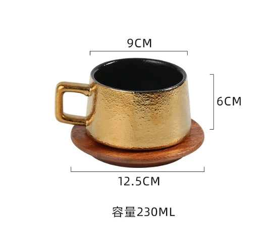 Xícara de Café com Pires Dourado Kit Presente