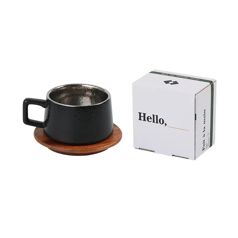 Xícara de Café com Pires Dourado Kit Presente