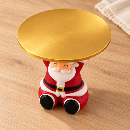 Porta-panetone Papai Noel com prato dourado vazio visto em ângulo de cima para baixo