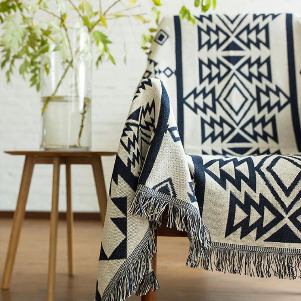 Manta boho reversível Nomad em ambiente decorado