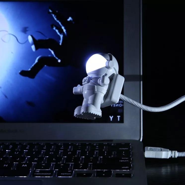 Nova Luminária Astronauta USB - Decorações - suacasa - Casa Mefyto - Nova Luminária Astronauta USB